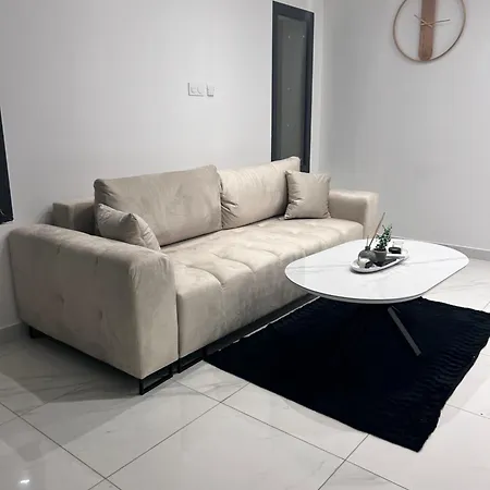 + Piscine Et Exterieur